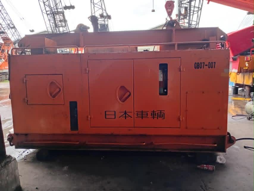 Nippon Sharyo NH70 pile hammer