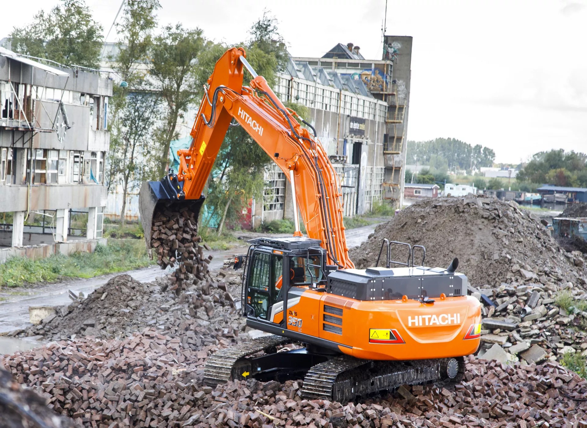 Hitachi ZX350-7 excavator on jobsite
