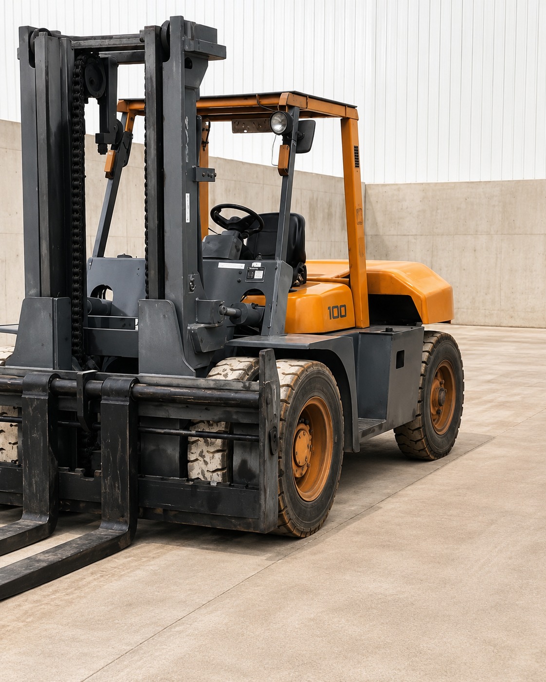 Cleaned TCM 100 forklift
